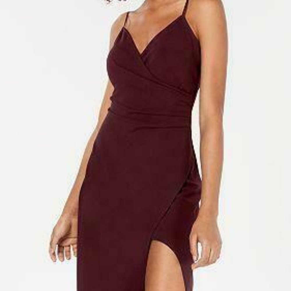 Emerald Sundae Juniors' Wine High Slit Gown Dress - Picture 5 of 10